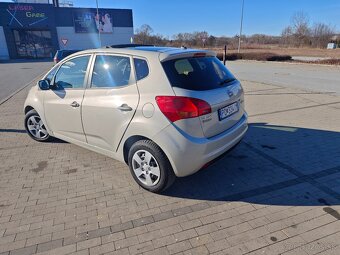 Kia Venga 1.4.CRDI - 5