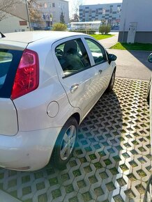 Predam Fiat Punto 1.4 57 KW r.v. 2016 vybava lounge - 5