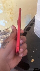 iPhone 11 red - 5