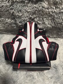 Jordan 1 High Bloodline - 5