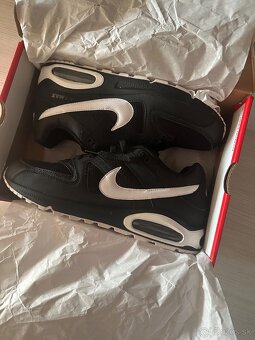 Nike Air Max Command - 5