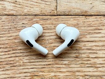 Predám originálne slúchadlá Apple Airpods PRO 1 gen - 5