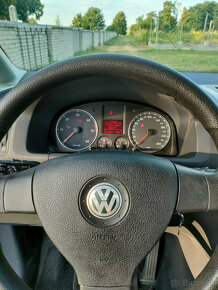 VW Touran 1,9TDi 66KW  r.v.2007 - 7-miestny - 5