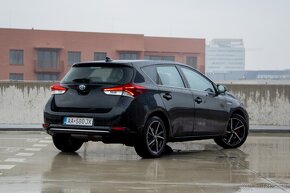 Toyota Auris 1.8 Hybrid e-CVT Active - 5