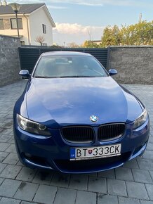 BMW 330i coupe - 5