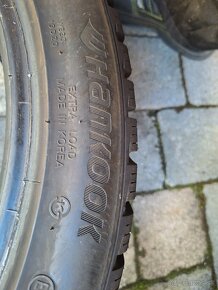 Predám 2ks zimné pneumatiky HANKOOK 215/45 r18 - 5