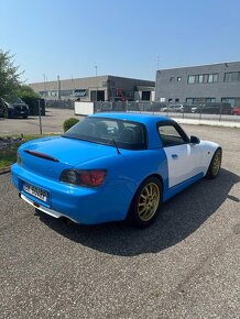 Honda S2000 2.0 - Petrol - Manual - 241 hp - 93.007 km - 5