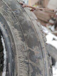 Predám 155/70 r13 - 5