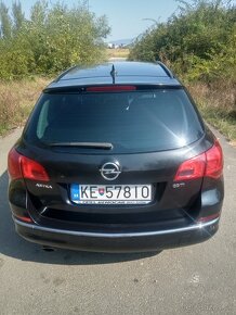 Opel Astra tourer - 5