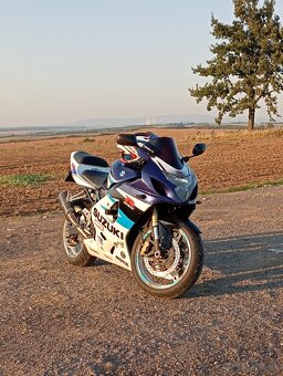 Suzuki GSXR-600 - 5