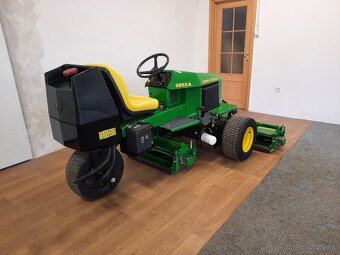 Vretenová kosačka John Deere 2653A - 5