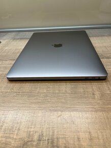 Macbook Pro  15,4 16gb RAM 256 HDD TouchBar 2018 - 5