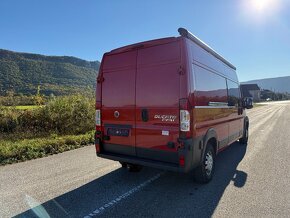 Predám karavan Fiat Ducato 2.3  88kw v TP 7miest - 5