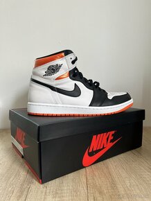 Nike Jordan 1 Elektro Orange - 5