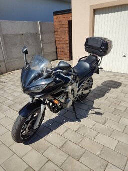 Yamaha Fazer 600 - 5