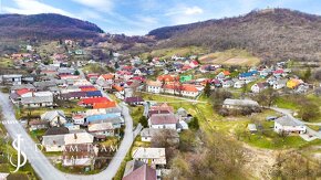 Priestranný rodinný dom pre viacčlennú rodinu v obci Hrušov - 5