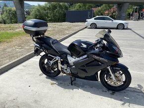 Honda VFR 800 fi - 5