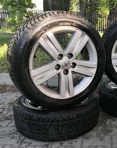 Zimní Kola 5x114,3 Avensis Auris Prius RAV4 215/50R17 - 5