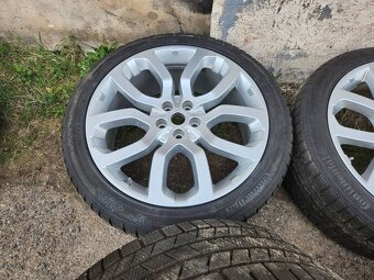 R22" zimní 5x120 9,5jx22 et49 pneu 275/40 r22 98% - 5