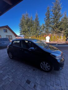 TOYOTA YARIS 1.3 mt6 2013 - 5