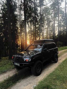 Toyota Land Cruiser 100 expedicni special - 5