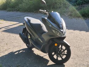 Honda PCX 125 - garážovaná, prvý majiteľ - 5