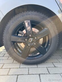 16" Alu disky Dezent 6.5X16 5X114.3 Hyundai so zimnými pleu - 5