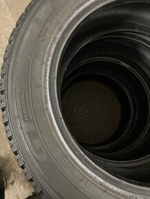 Zimné pneu 195/60R16C viem aj prezuť - 5