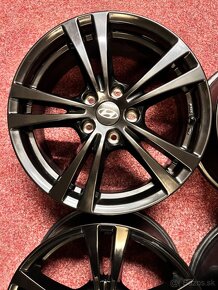 5x114,3 R17 Originál alu Hyundai - černé - ET 47 - 5