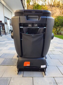 Predam autosedacku Britax Römer Advansafix IV R - 5