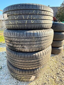 Pirelli 235/50R19 - 5