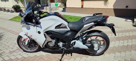 Honda VFR 1200F - 5