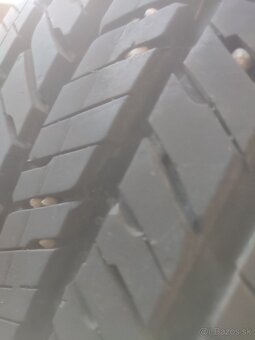 Predám pneumatiky na diskoch 255/70R18 - 5