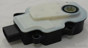 Genuine Ford 1892149 temperature control actuator - 5