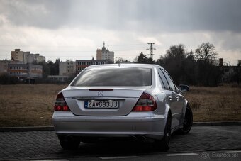 Mercedes-Benz E 500 4MATIC - 5