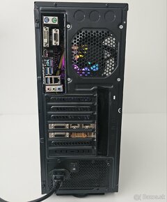 Herný počítač Intel AMD RX 200 16 GB RAM - 5