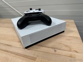 Xbox one S 1TB - 5