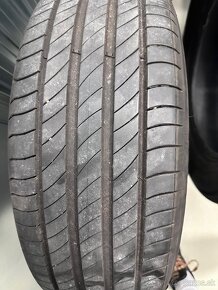 4KS LETNÉ PNEU MICHELIN PRIMACY 4 - 215/60 R17 - 5