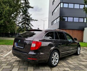 Škoda Superb Combi 2.0 TDI DSG LAURIN&KLEMENT R.V.2011. - 5