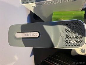 Xbox 360 2x ovládač prehráva napálené hry 30x hra - 5