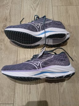 Predám dámske bežecké tenisky Mizuno wave rider 26 - 5