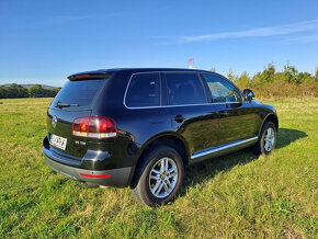 Volkswagen Touareg 3,0 TDi V6 - 5