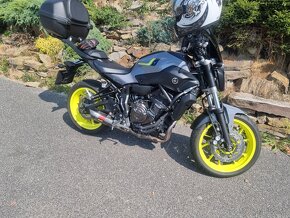 Yamaha MT 07 - 5