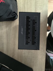 Asus ROG strix 850w zdroj 80plus gold - 5