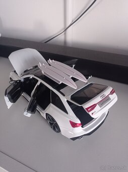 Audi RS6 Avant 1:18 - 5