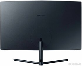 32" Samsung U32R590 - 5