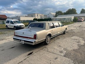 Lincoln Town Car 5,0 l - 5