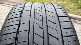 Letné pneu 285/40 R22 --- HANKOOK - 5