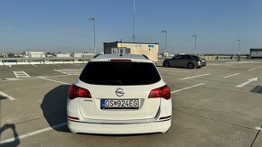 Predam Opel Astra Sports Tourer, 1. majitel, kupene na SK - 5