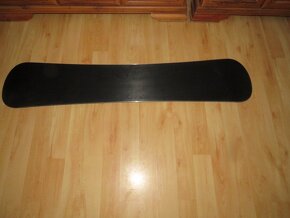 Predam NOVY snowboard GLOBE,151 cm,bez viazania - 5